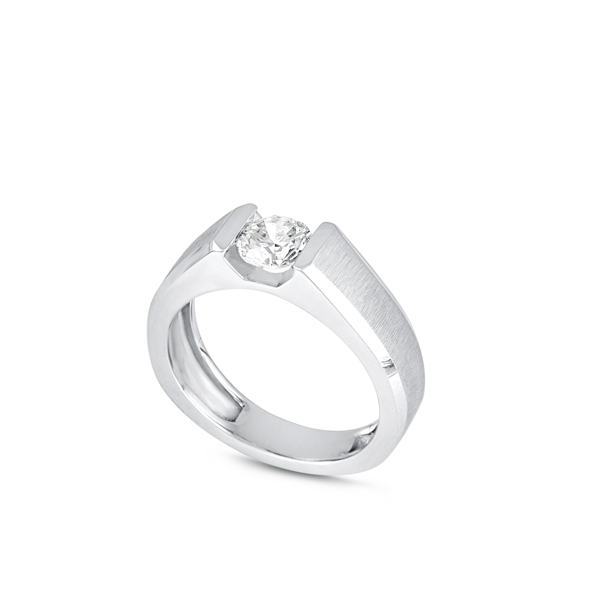 Mens Round Brilliant Solitaire Ring In 18Kt White Gold