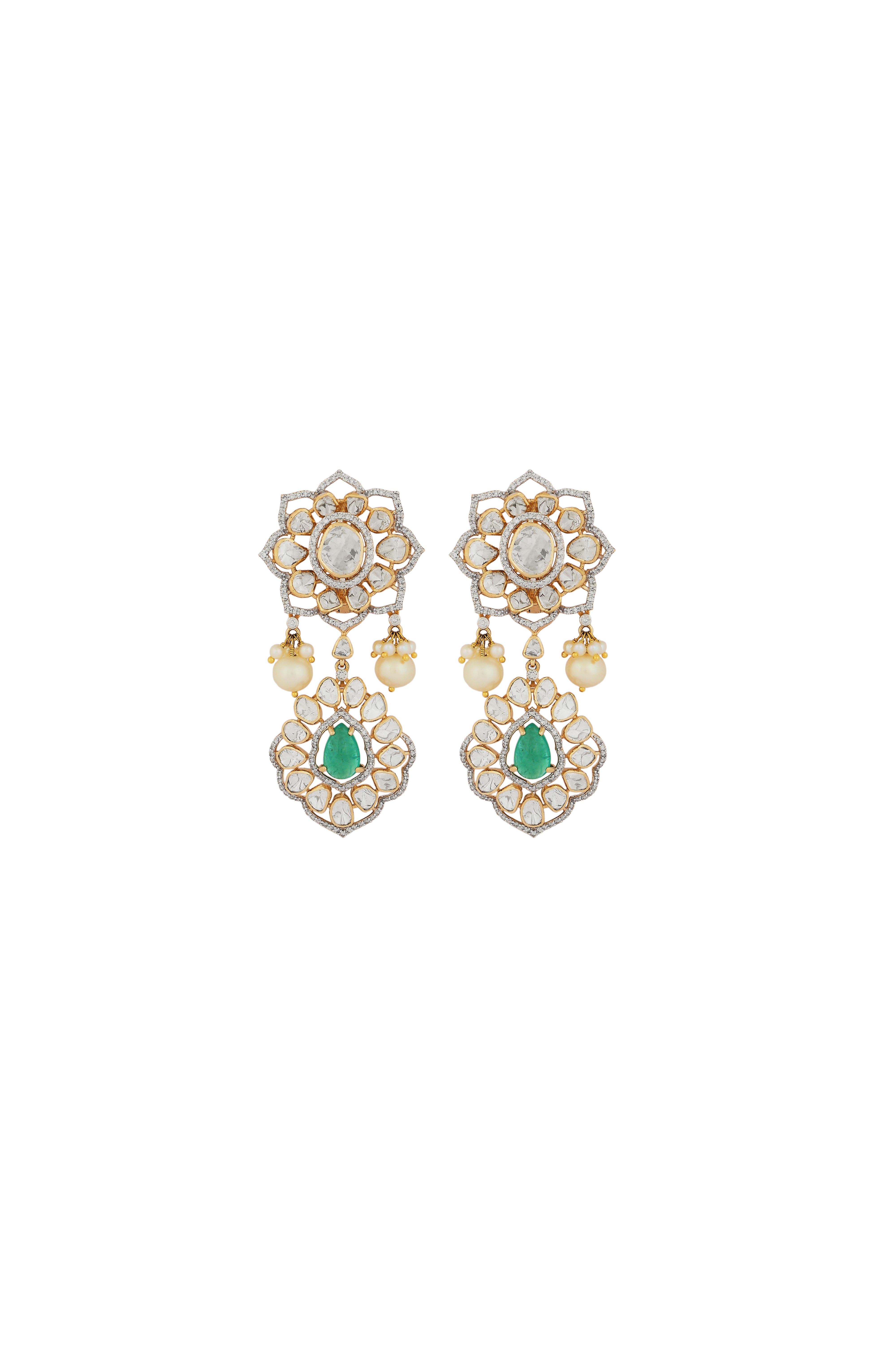 Necklace set with Earrings in 14kt yellow gold polki and brilliant round diamonds with precious emerald and pearls