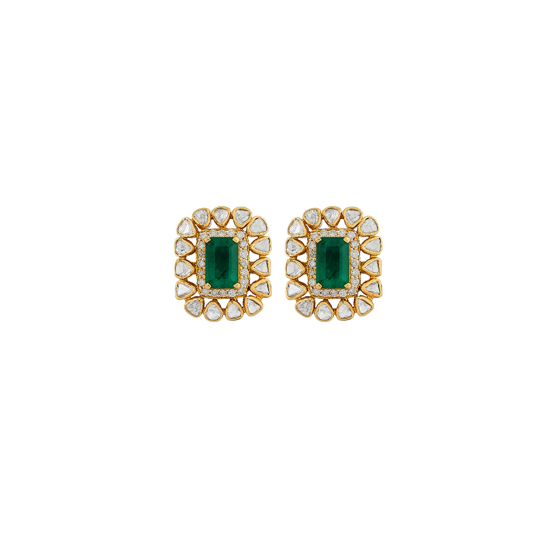 Necklace set in 14kt yellow gold polki and brilliant round diamonds with precious emerald