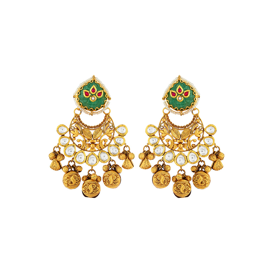 Necklace set in 22kt Antique gold, with emerald and ruby.