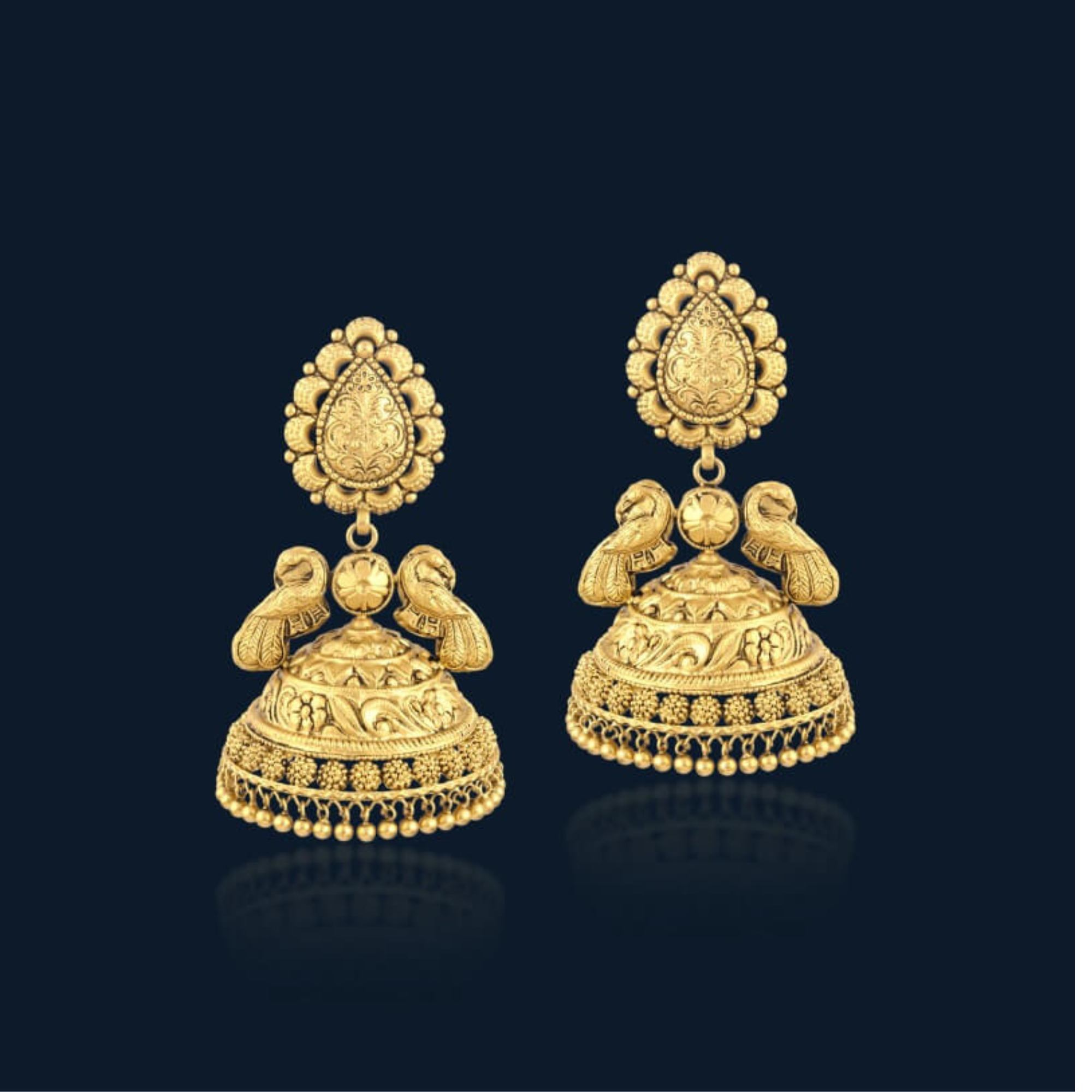 Earrings in 22kt antique gold