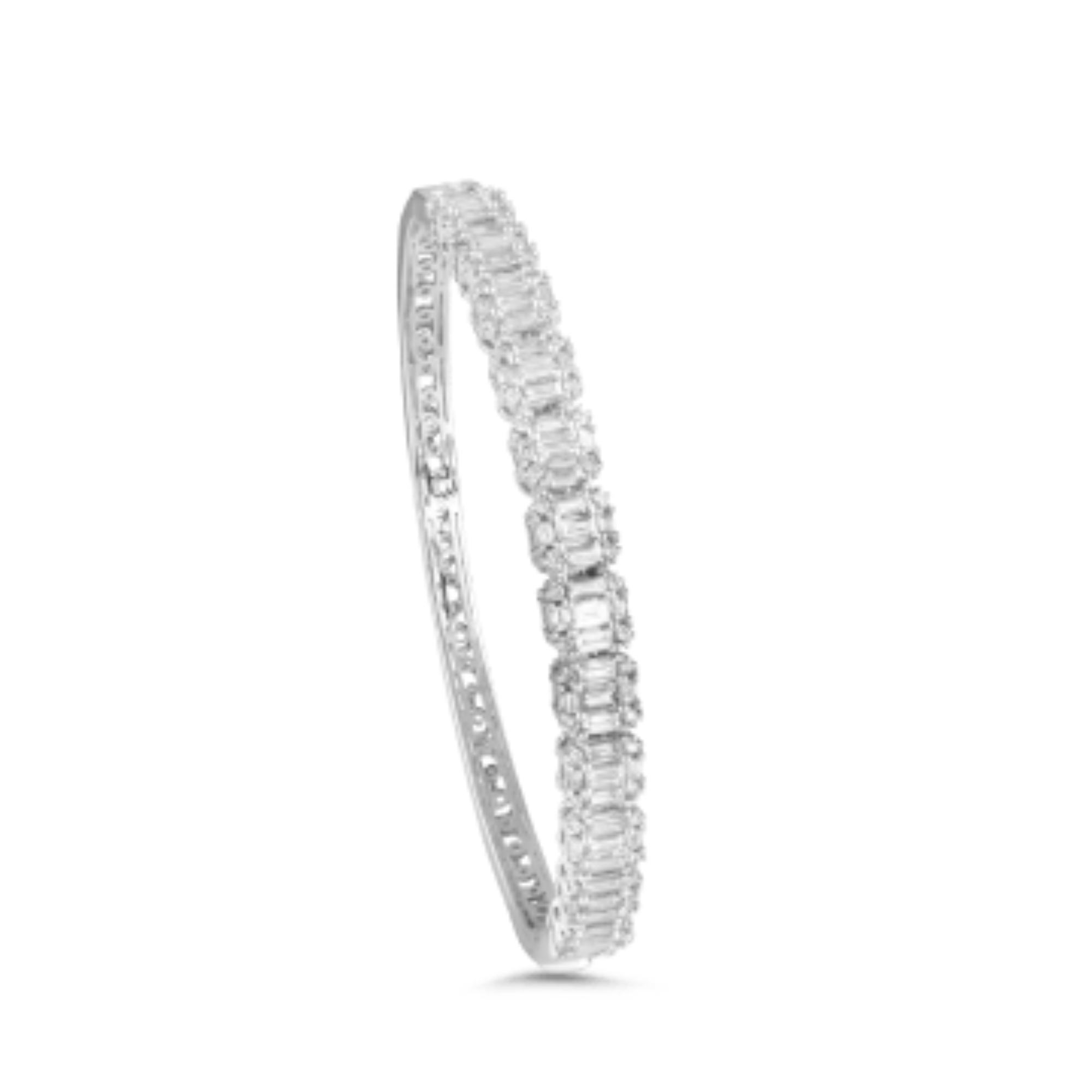 Bracelet in 14kt white gold with Princess & Round Brilliant cut diamonds