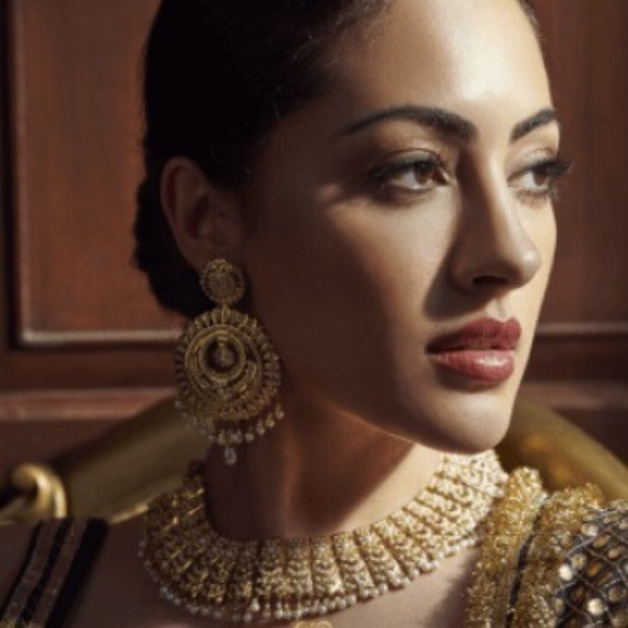 Necklace set in 22kt gold with pearls