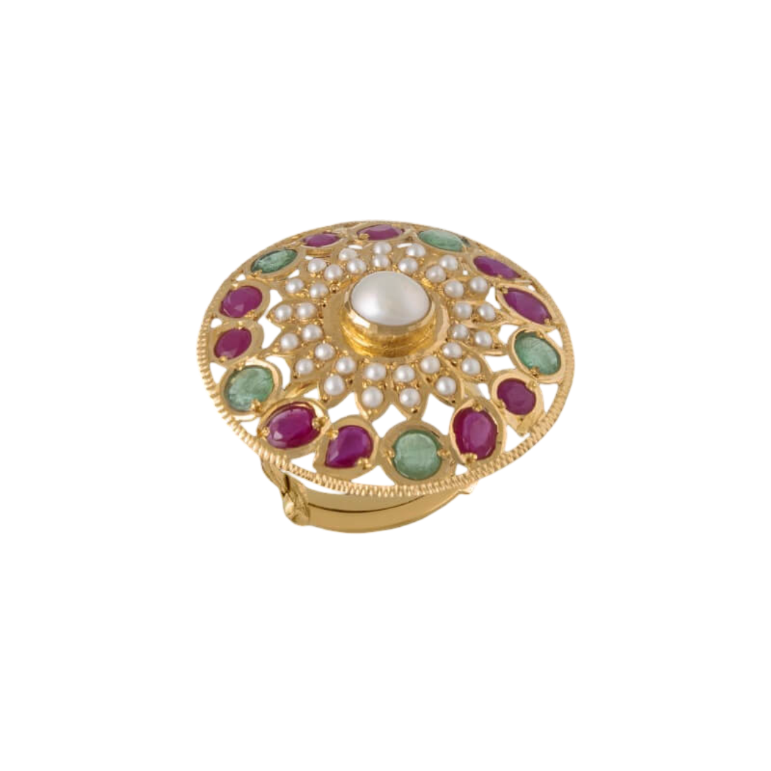 Ring in 22kt gold with red & green gemstones & pearls