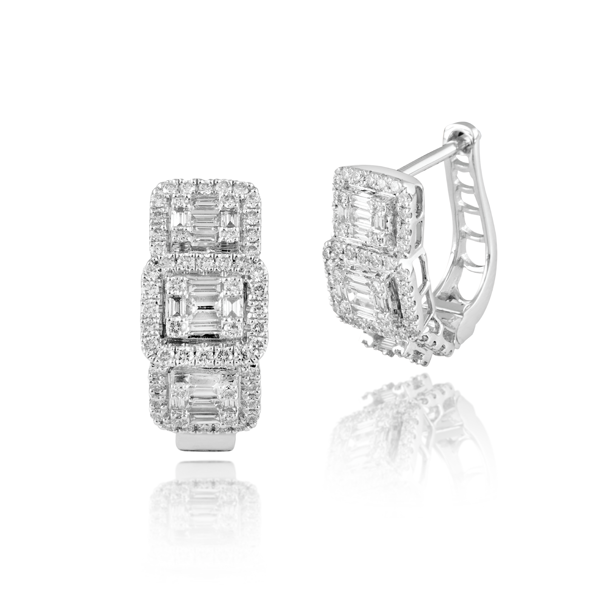 Earrings in 18kt white gold with Baguettes & Round Brilliant cut diamonds