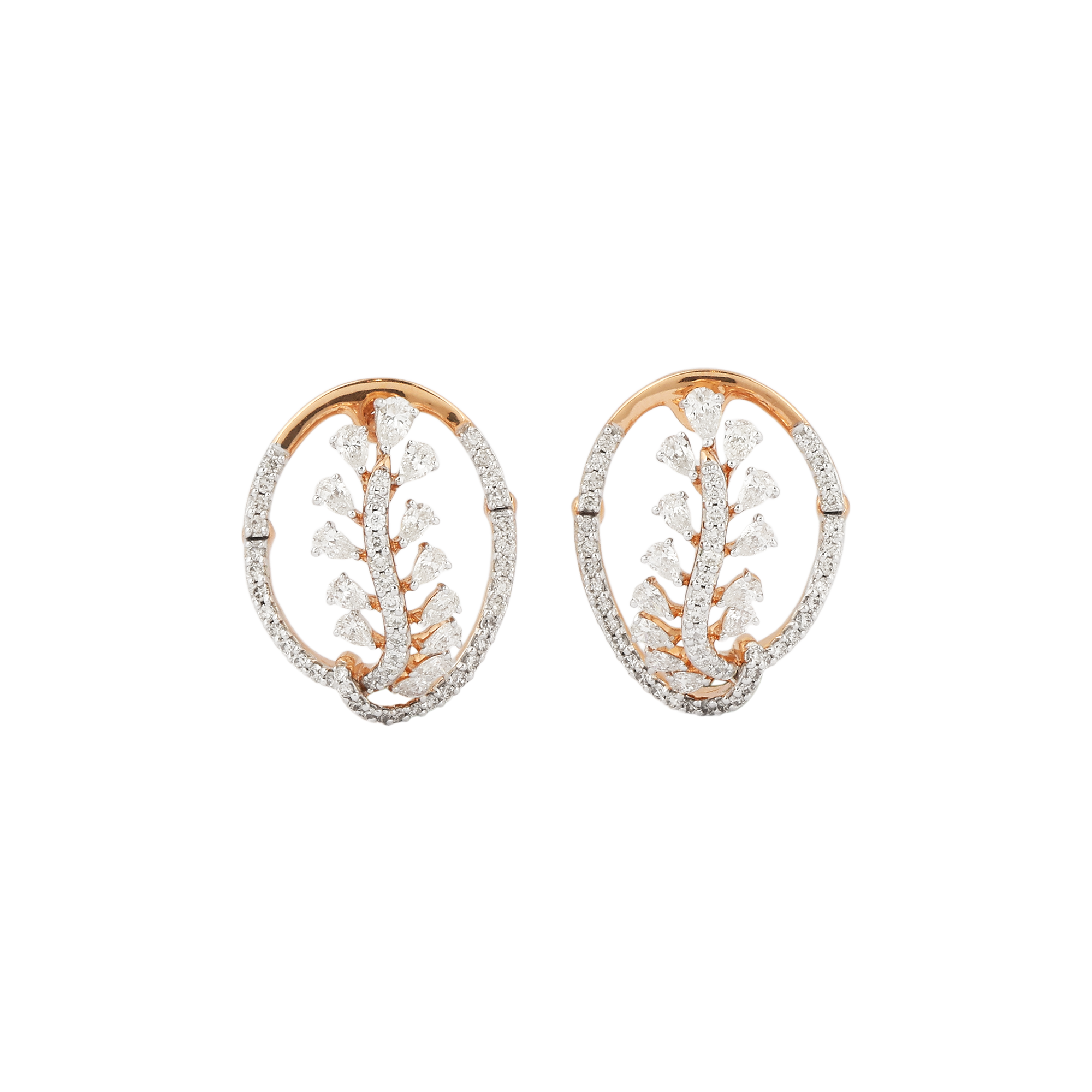 Earring in 18kt rose gold with round and pear shape diamonds.