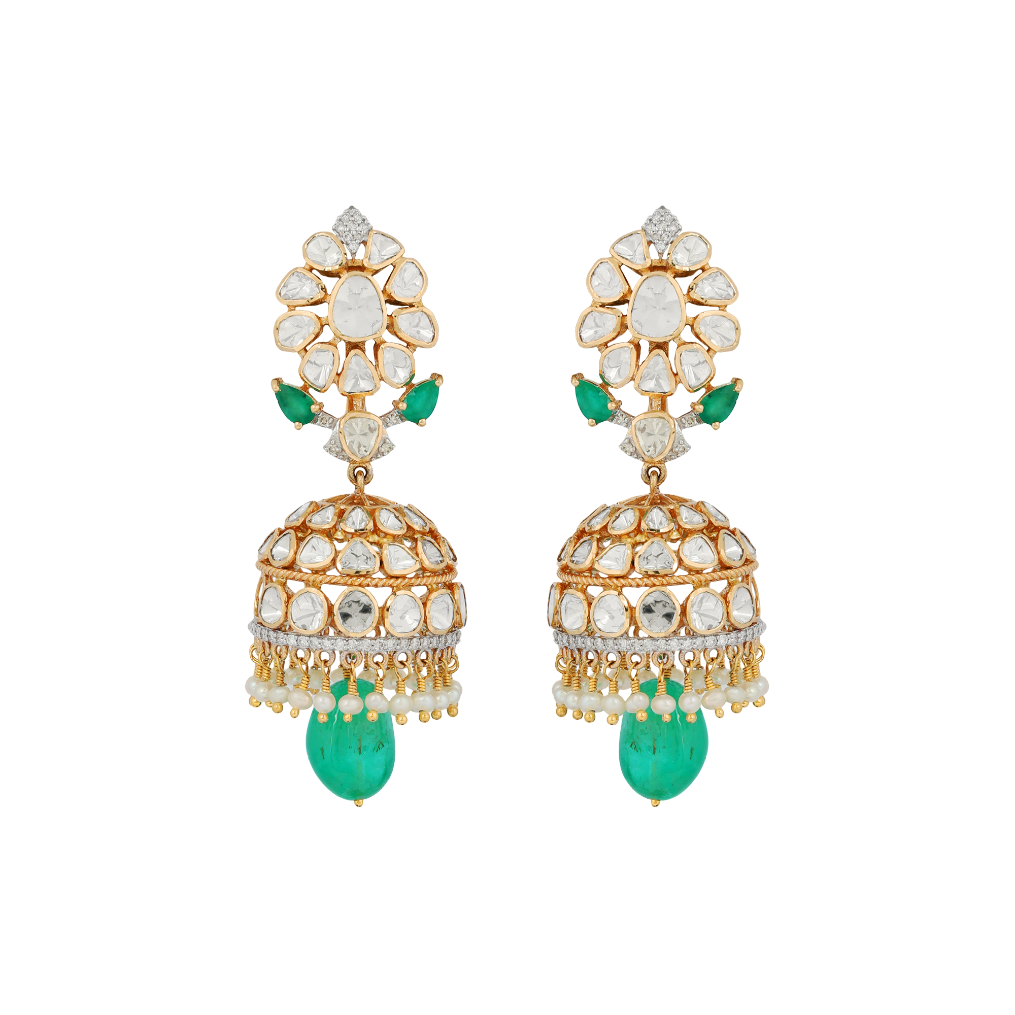 Earrings in 14kt yellow gold with polki and brilliant round cut diamonds with a precious emerald and pearls.