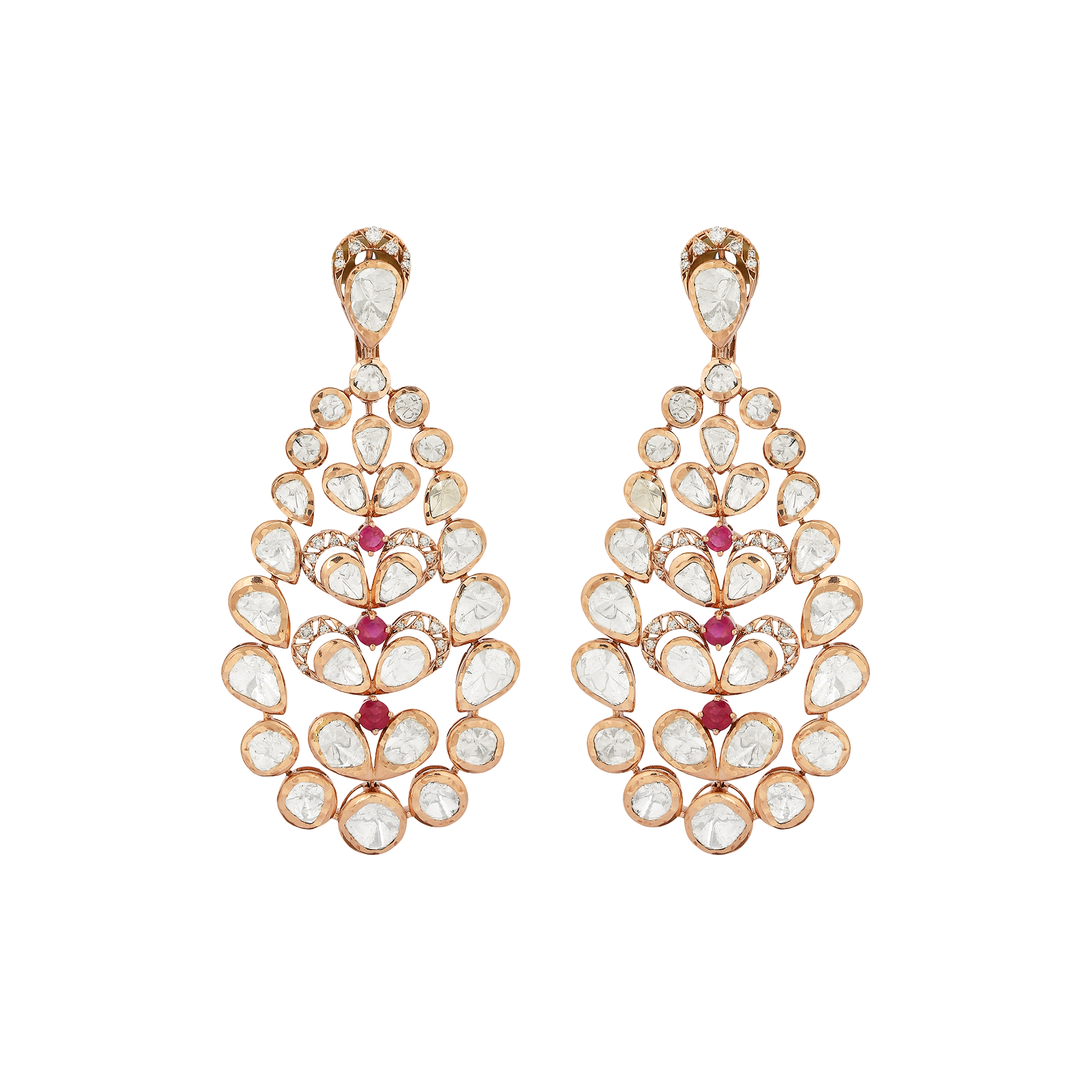 Earrings in 14kt rose gold with polki and brilliant round cut diamonds with a precious ruby.