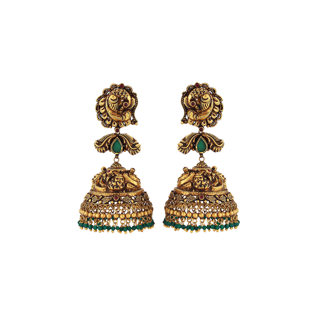 Earrings in 22kt temple Antique gold, with emerald and pearl.