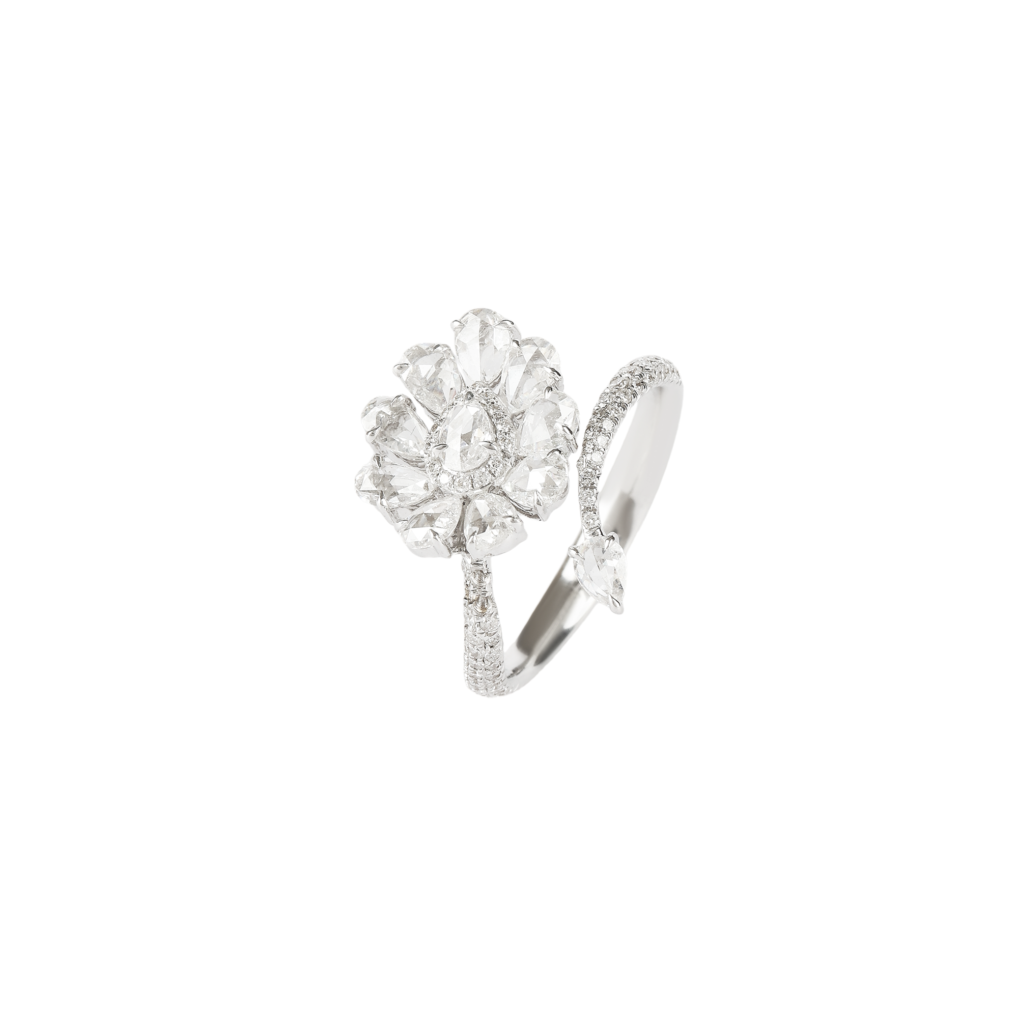 Ring in 18kt white gold with rose cut and brilliant round cut diamonds.