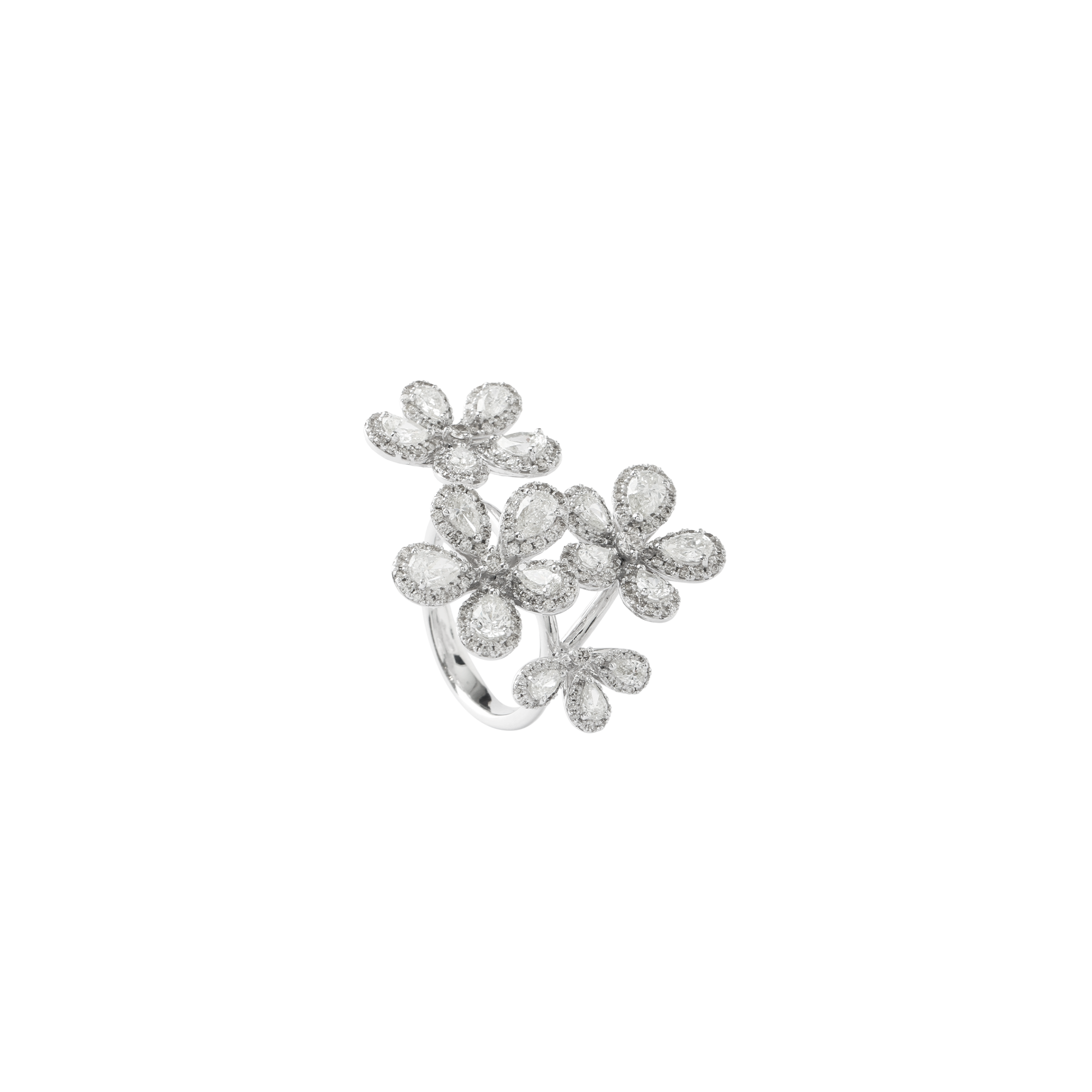 Ring in 18kt white gold with brilliant round cut and pear shaped diamonds.